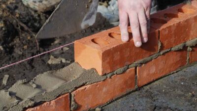 Estamos buscando albañiles para construir un restaurante