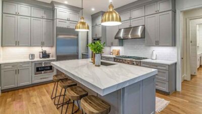 Estoy buscando albañil para remodelar mi cocina.